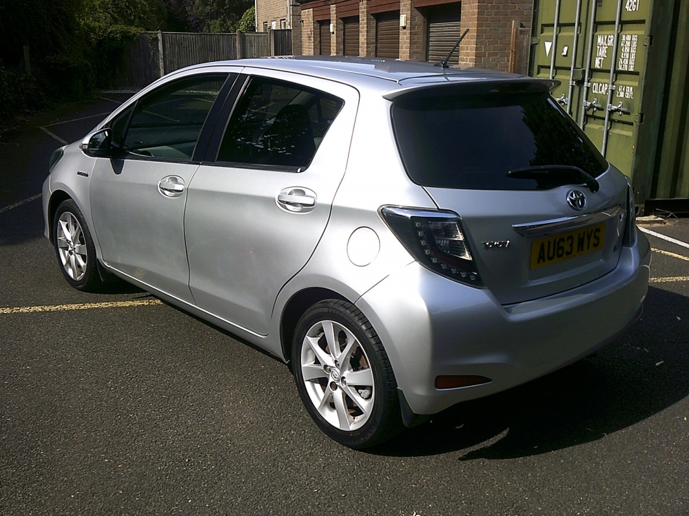 Toyota Yaris 1.5 T-spirit Hybrid #2