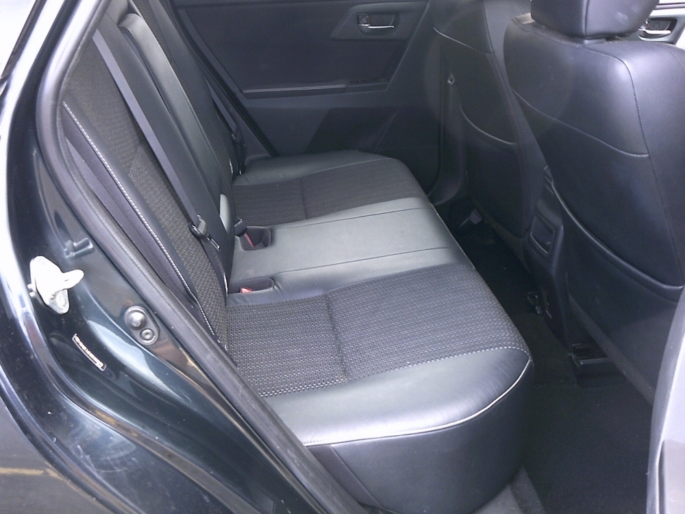 Toyota Auris Vvt-i Excel White #7