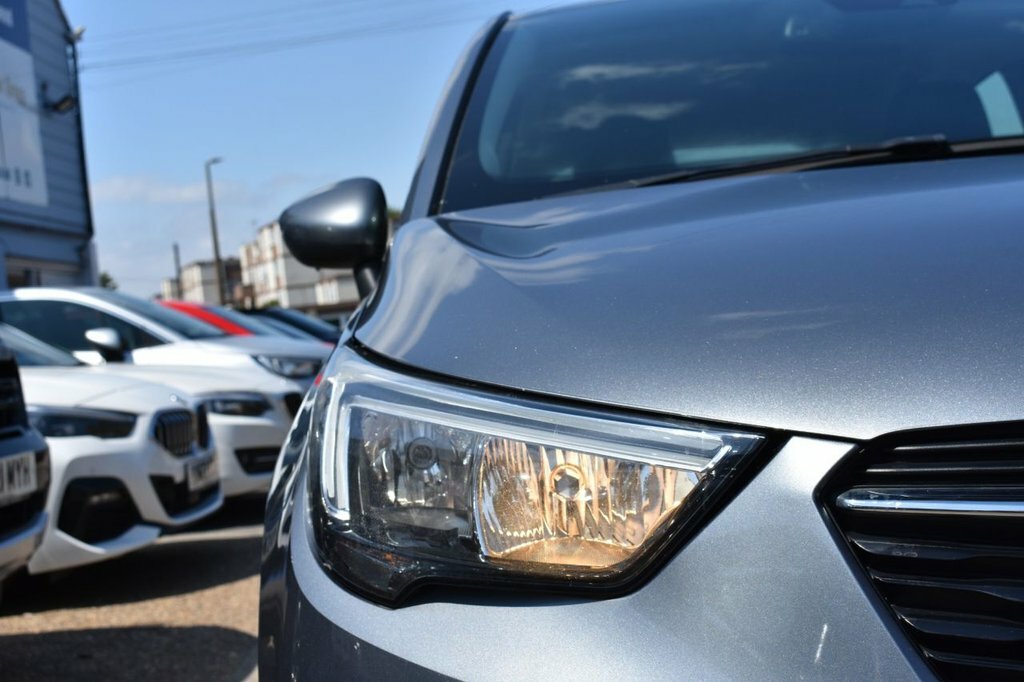 Vauxhall Crossland X 1.2L Se DU68UTC Grey #2