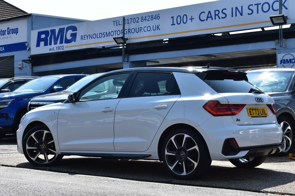 Audi A1 1L Black Edition ET73LHL White #5