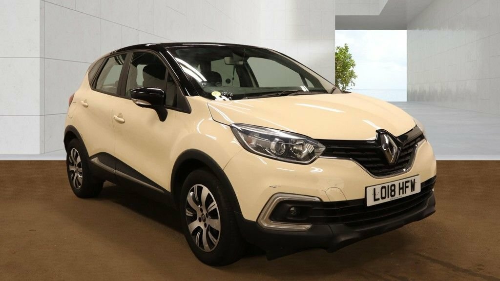 Renault Captur 0.9L Play White