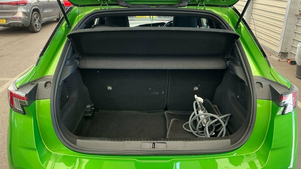 Vauxhall Mokka-e Launch Edition Green #11