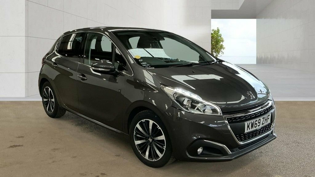 Peugeot 208 1.2L Tech Edition Grey