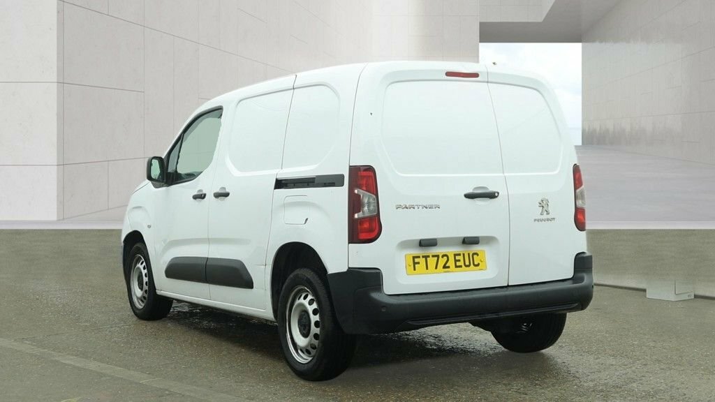 Peugeot Partner 1.5L Professional Premium White #4