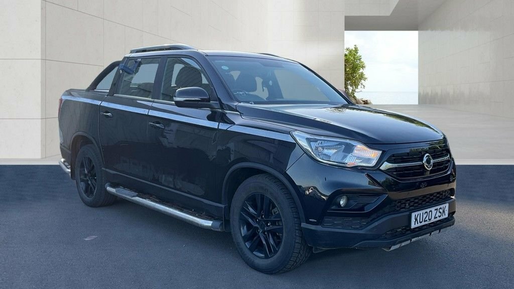 SsangYong Musso 2.2L Saracen Black