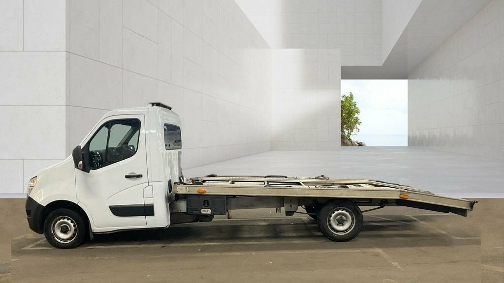 Nissan InterStar 2.3L Tekna BX23JVM White #6