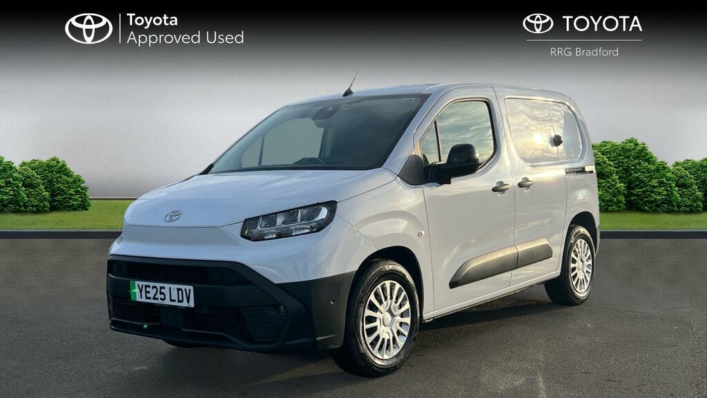 Toyota Proace City 50Kwh Icon Short Panel Van Swb 6Dr YE25LDV White #3