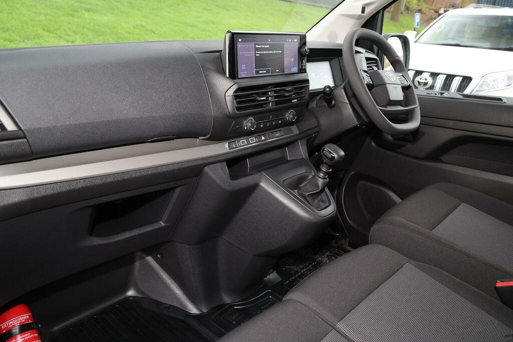 Toyota PROACE 1.5D Icon Medium Panel Van Mwb Euro 6 Ss 6Dr #5