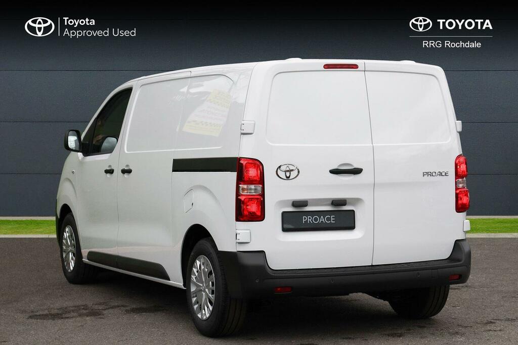 Toyota PROACE 1.5D Icon Medium Panel Van Mwb Euro 6 Ss 6Dr #4
