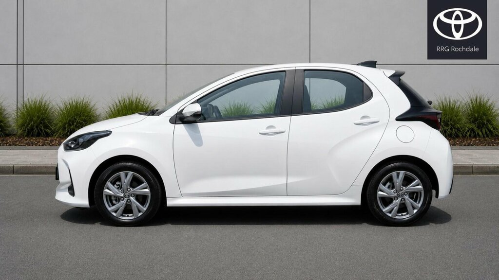 Toyota Yaris 1.5 Vvt-h Icon E-cvt Euro 6 Ss White #4