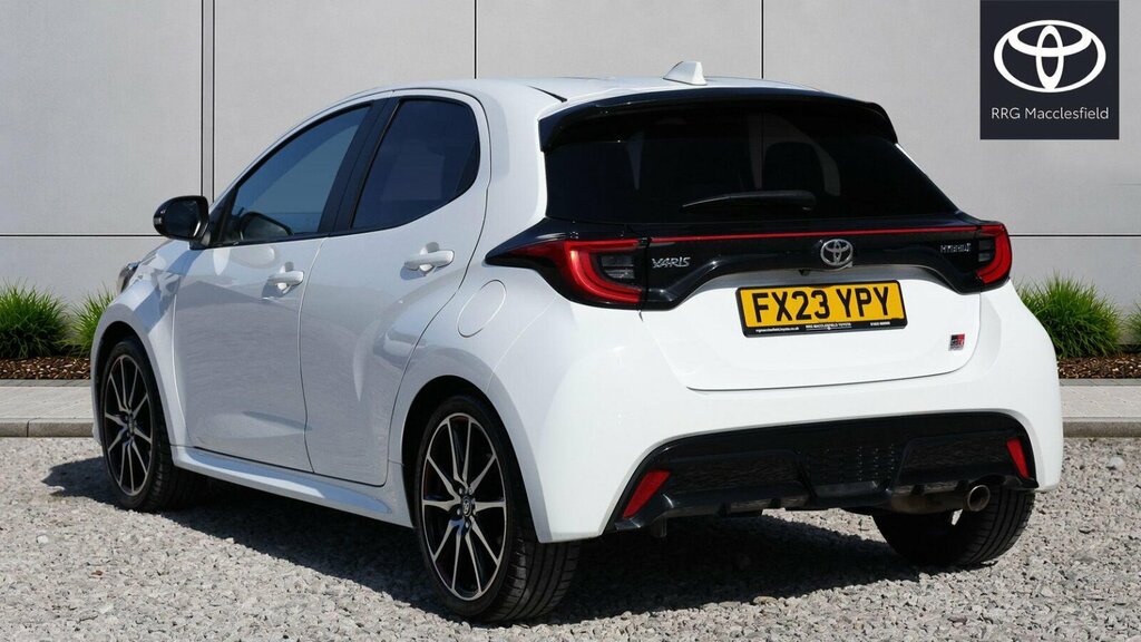 Toyota Yaris 1.5 Vvt-h Gr Sport E-cvt Euro 6 Ss FX23YPY White #4