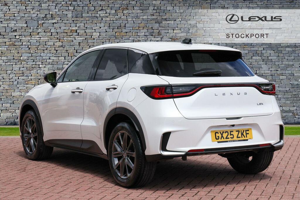 Lexus LBX 1.5 Vvt-ie Premium Plus Suv Hybrid E-cv GX25ZKF White #4