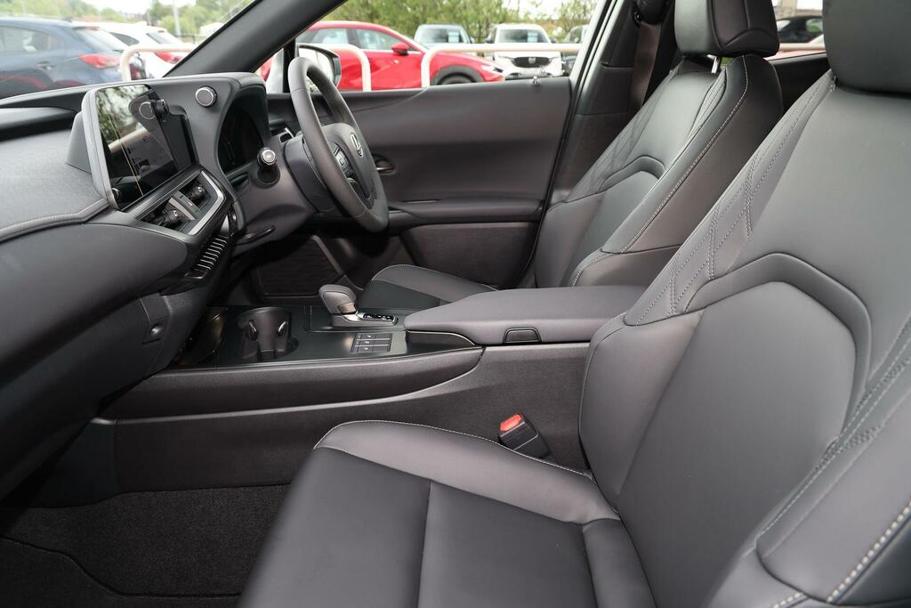 Lexus UX 2.0 300H F Sport Design Suv Hybrid E-cv ML26OCJ White #5