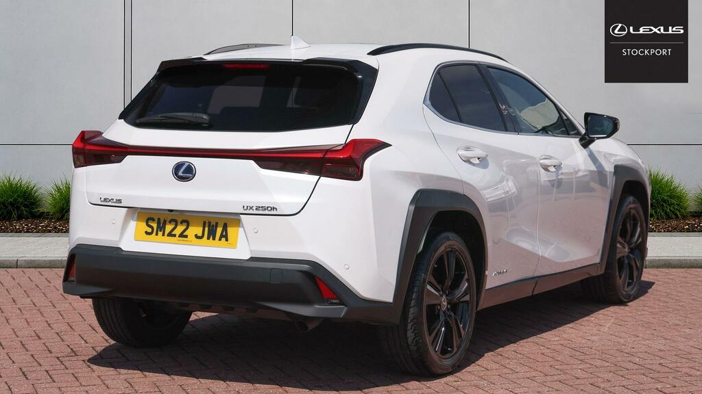 Lexus UX 2.0 250H Premium Sport Edition Suv Hybr SM22JWA White #2