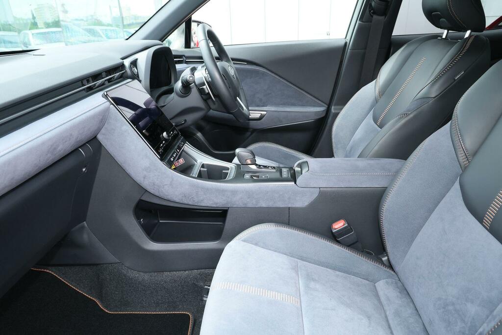 Lexus LBX 1.5 Vvt-ie Takumi Design Suv Hybrid E-c RK74WRA Black #5