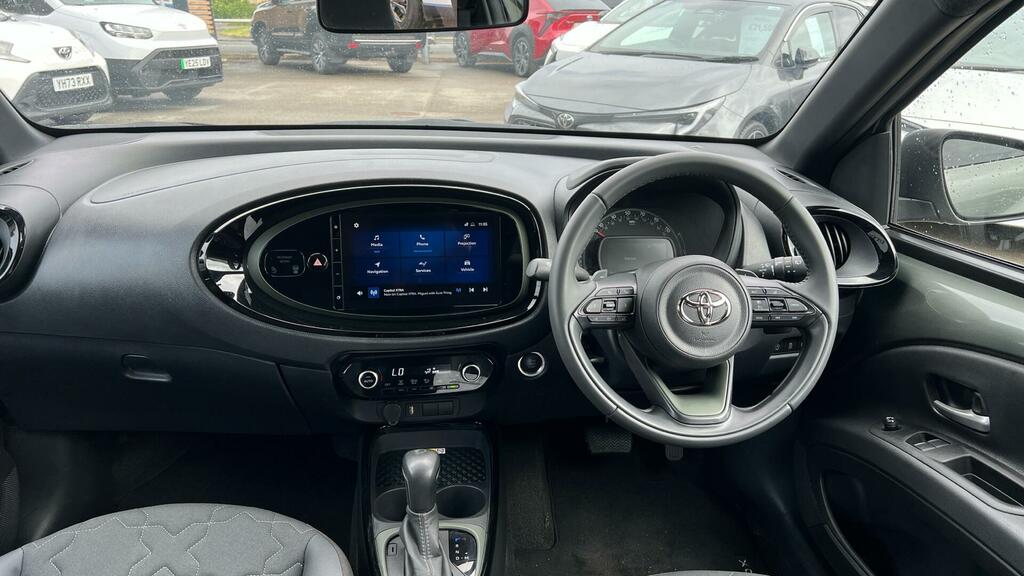 Toyota Aygo X 1.0 Vvt-i Exclusive X-shift Euro 6 Ss YC72WCN Green #6
