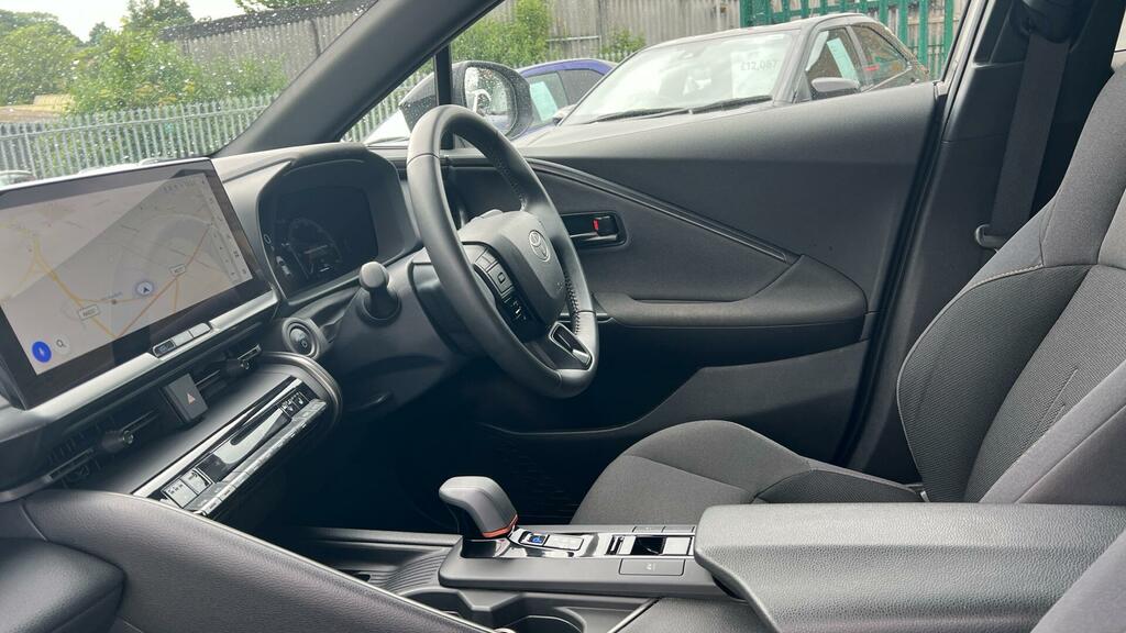 Toyota C-Hr 1.8 Vvt-h Design Cvt Euro 6 Ss FV24LRF White #5