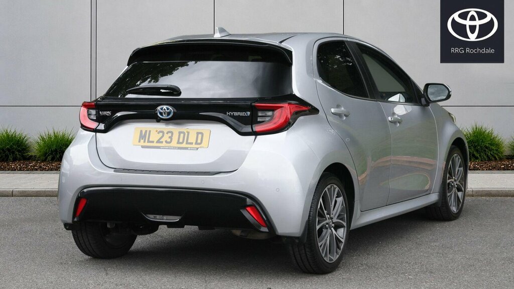 Toyota Yaris 1.5 Vvt-h Excel E-cvt Euro 6 Ss ML23DLD Silver #2