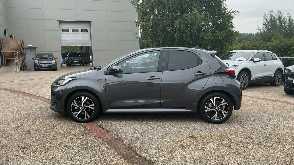 Toyota Yaris 1.5 Vvt-h Design E-cvt Euro 6 Ss FG25EOE Grey #5