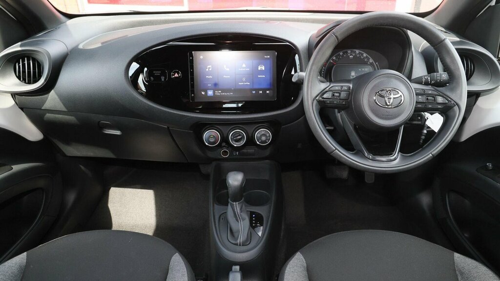Toyota Aygo X 1.0 Vvt-i Pure X-shift Euro 6 Ss MT24KZG White #6