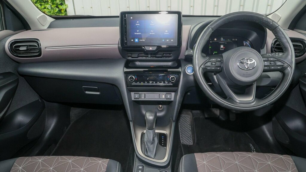Toyota Yaris Cross 1.5 Vvt-h Excel E-cvt Euro 6 Ss DV71TUP Red #6