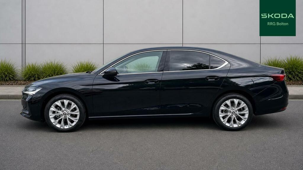 Skoda Superb 1.5 Tsi E-tec Se L Dsg Black #4
