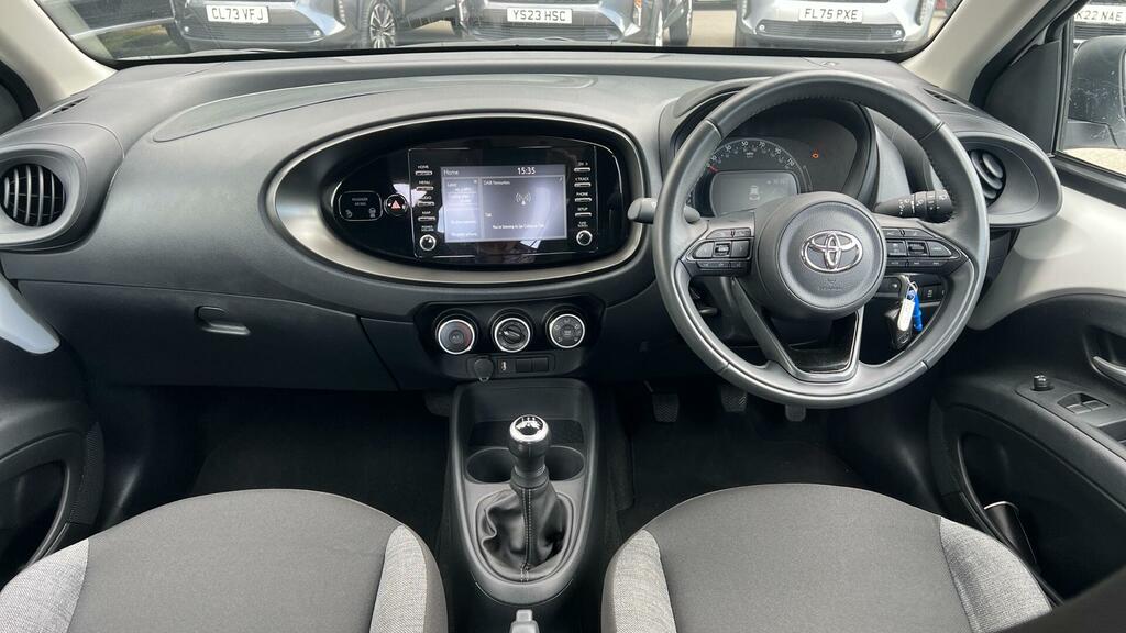 Toyota Aygo X 1.0 Vvt-i Pure Euro 6 Ss VK23WBZ White #6