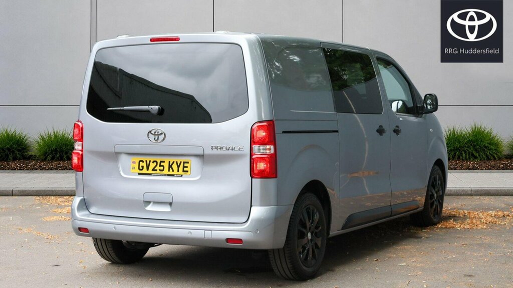 Toyota PROACE 2.0D Sport Medium Crew Van Mwb Euro 6 Ss 6 Silver #2