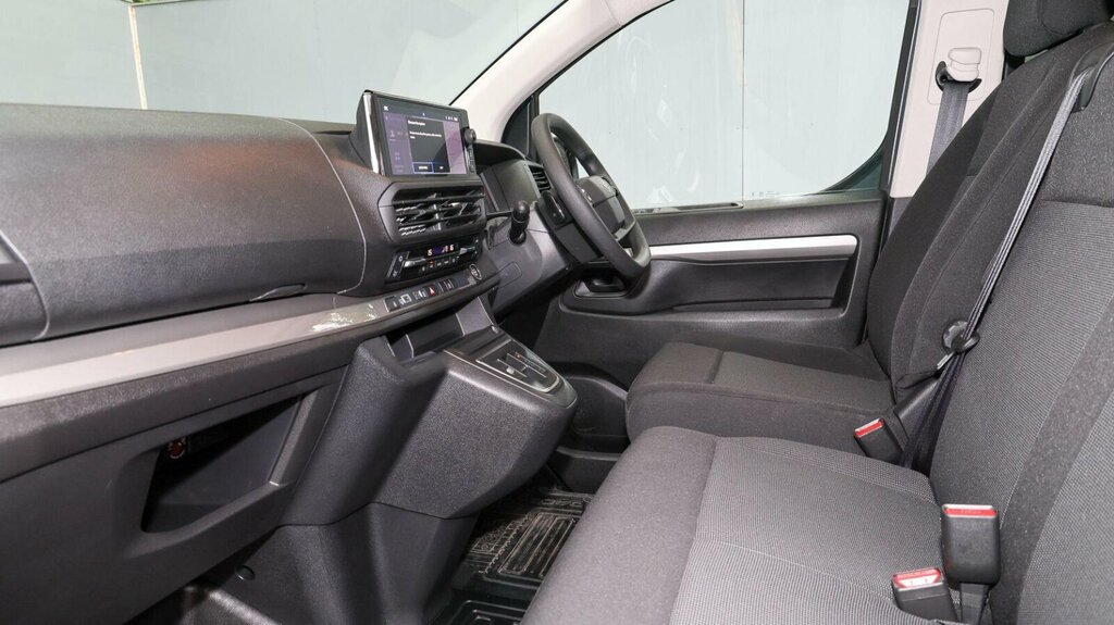 Toyota PROACE 2.0D Sport Medium Crew Van Mwb Euro 6 Ss 6 Silver #5
