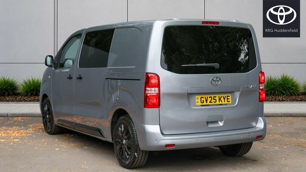Toyota PROACE 2.0D Sport Medium Crew Van Mwb Euro 6 Ss 6 Silver #4