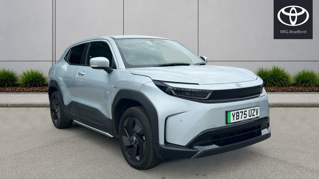 Toyota Urban Cruiser 61Kwh Design Silver