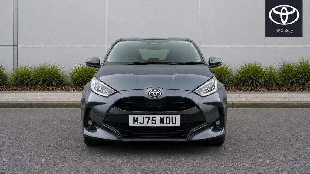 Toyota Yaris 1.5 Vvt-h Design E-cvt Euro 6 Ss MJ75WDU Grey #2