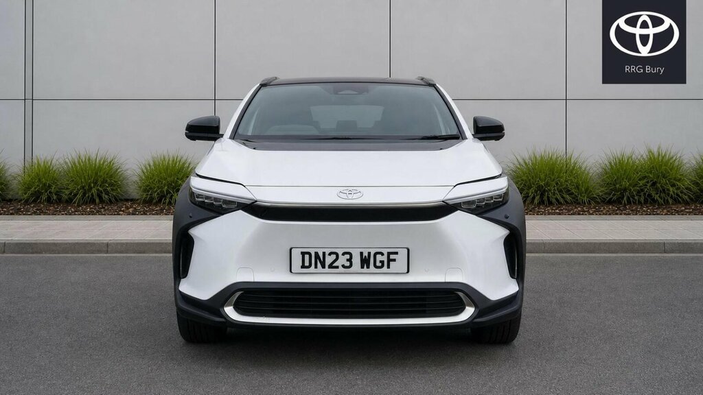 Toyota bZ4X 71.4Kwh Vision 11Kw Obc White #2