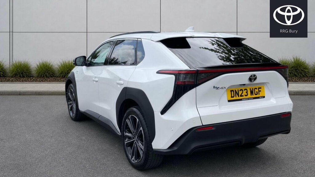 Toyota bZ4X 71.4Kwh Vision 11Kw Obc White #6