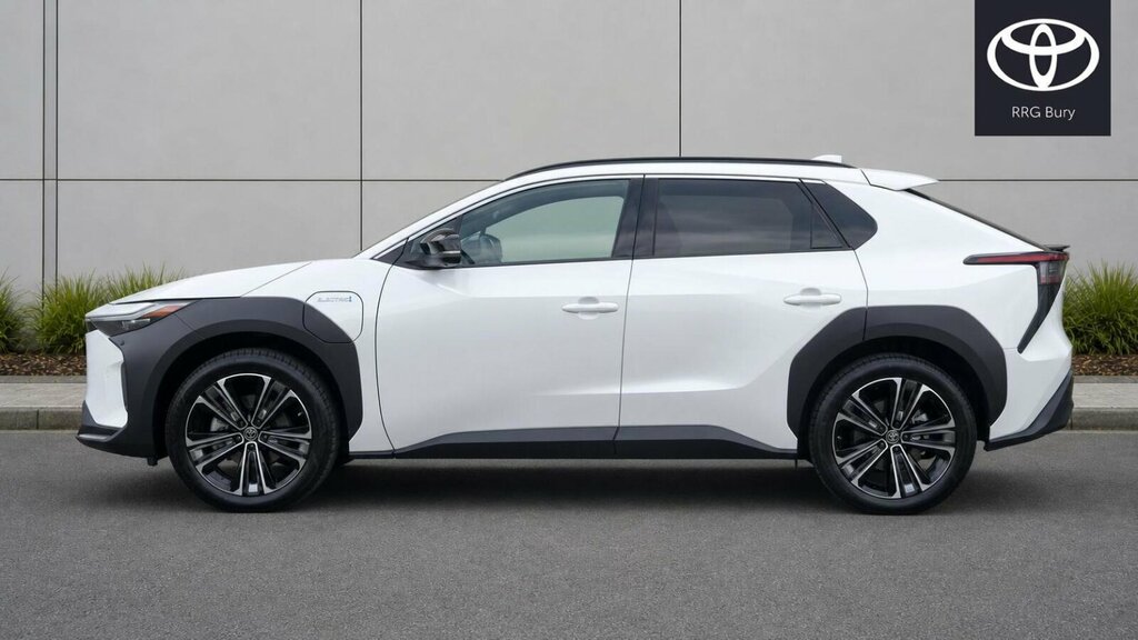 Toyota bZ4X 71.4Kwh Vision 11Kw Obc White #4