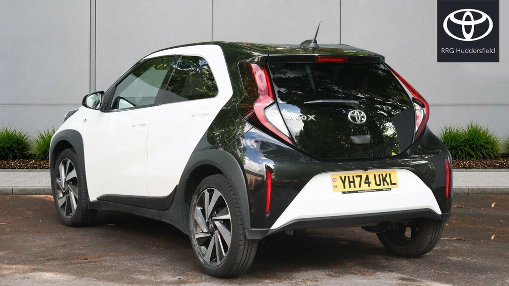 Toyota Aygo X 1.0 Vvt-i Edge Euro 6 Ss YH74UKL White #4