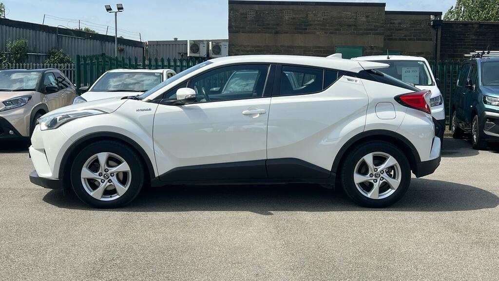 Toyota C-Hr C-hr Lime Edition Hev Cvt Green #24
