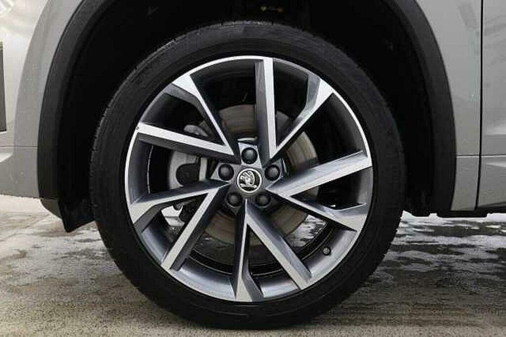 Skoda Kodiaq 2.0 Tdi 200 Sport Line 4X4 Dsg 7 Seat Grey #5