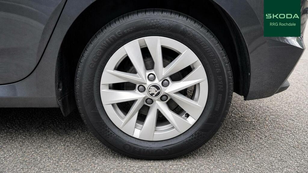 Skoda Fabia 1.0 Tsi Se Comfort MC23CXN Black #5