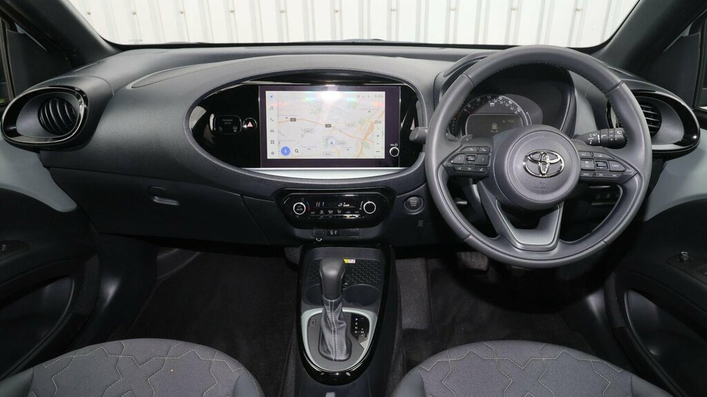 Toyota Aygo X 1.0 Vvt-i Exclusive X-shift Euro 6 Ss Green #6