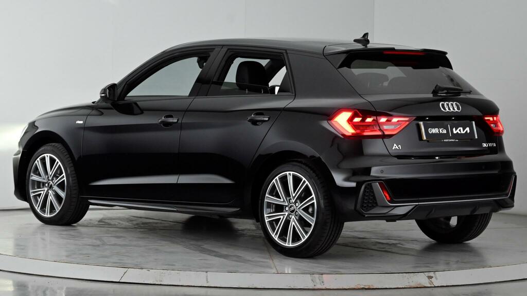 Audi A1 1.0 Tfsi 30 S Line Sportback S Tronic E EY75UGE Black #4