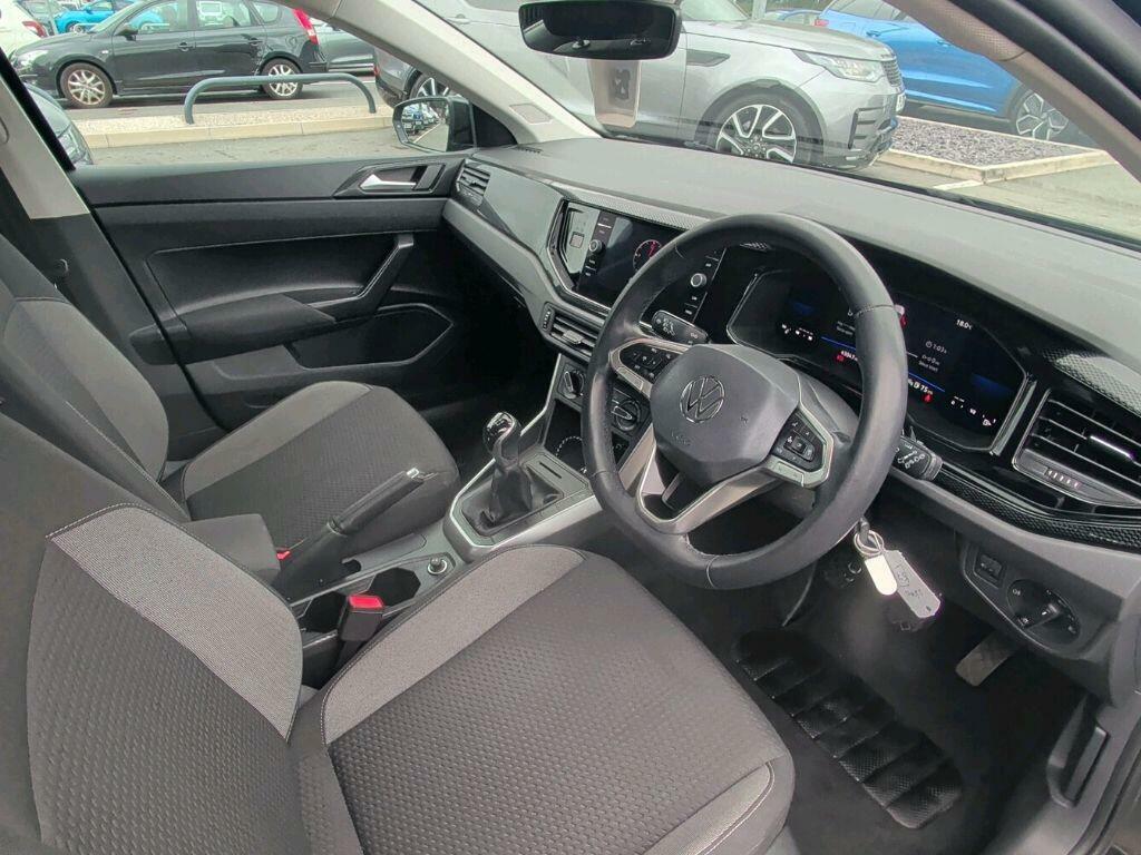 Volkswagen Polo 1.0 Match Tsi Dsg 94 Bhp Black #11
