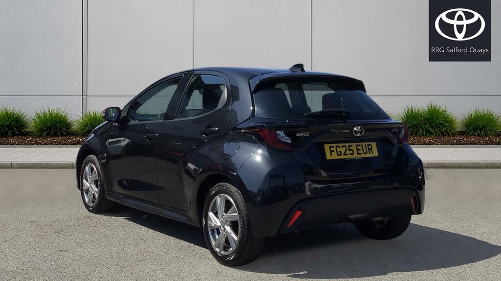 Toyota Yaris 1.5 Vvt-h Icon E-cvt Euro 6 Ss FG25EUR Black #4