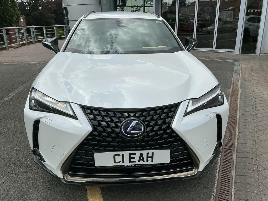 Lexus UX 2.0 250H Premium Sport Edition Suv Hybr White #2