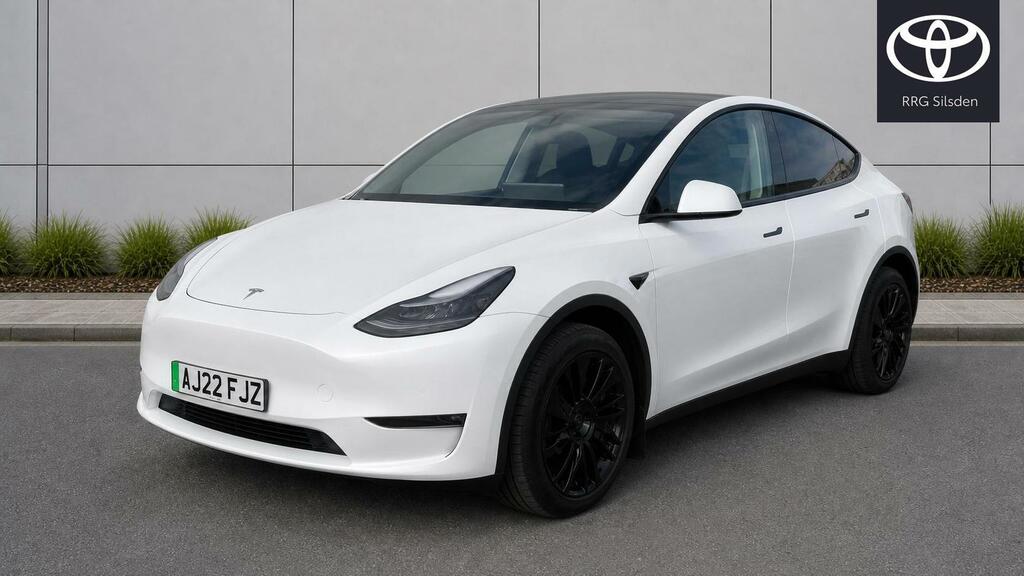 Tesla Model Y Dual Motor Long Range 4Wde AJ22FJZ White #3