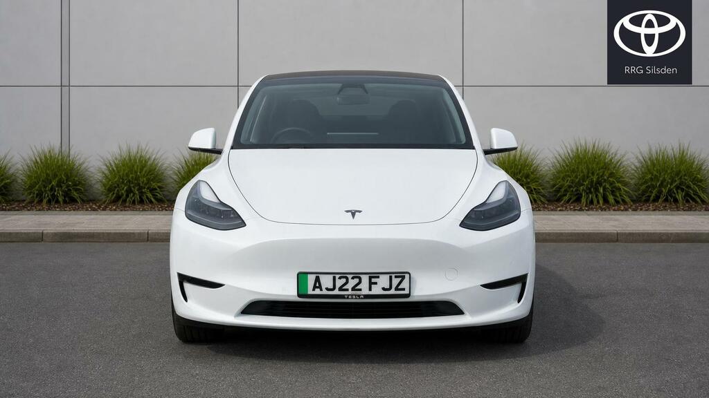 Tesla Model Y Dual Motor Long Range 4Wde AJ22FJZ White #2