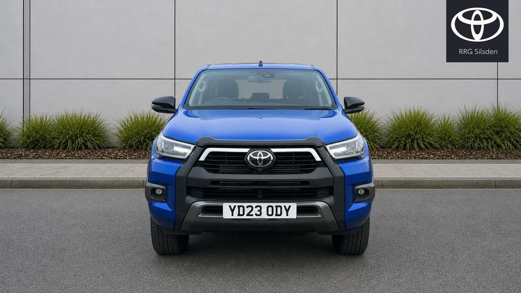 Toyota HILUX 2.8 D-4d Invincible X 4Wd Euro 6 Ss Blue #2