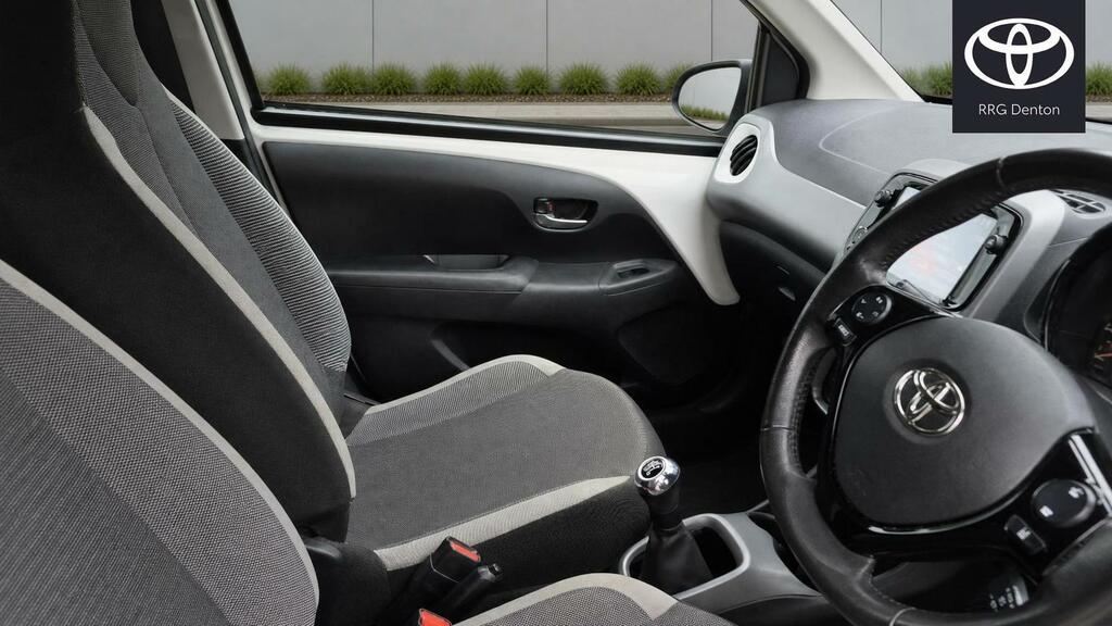 Toyota Aygo 1.0 Vvt-i X-play Tss X-shift #13