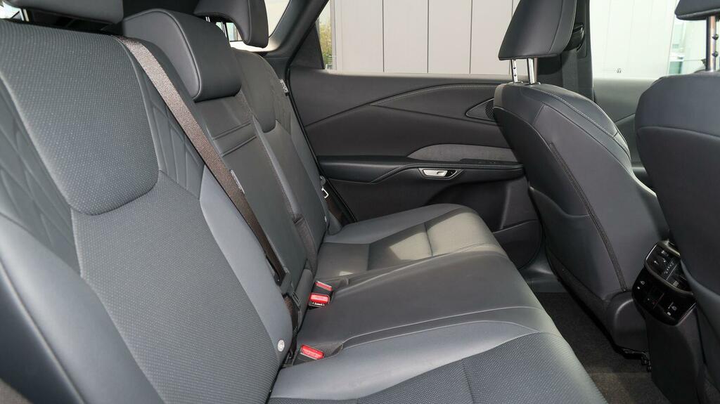 Lexus RX 2.5 450H 18.1Kwh Takumi Suv Plug-in Hy Grey #9