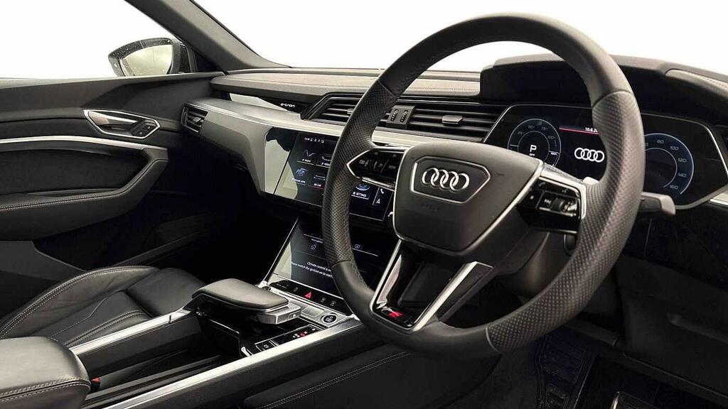 Audi Q8 e tron 300Kw 55 Quattro 114Kwh S Line Black #5